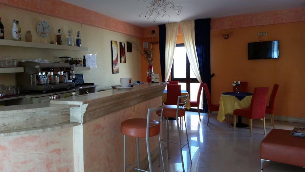 Hotel Costa Antiga Sant'Anna Arresi Exterior photo